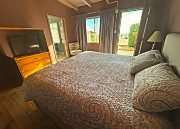 Quial Room